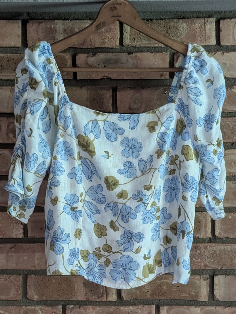 Joie Floral Crop Ruched Sleeve Linen Top